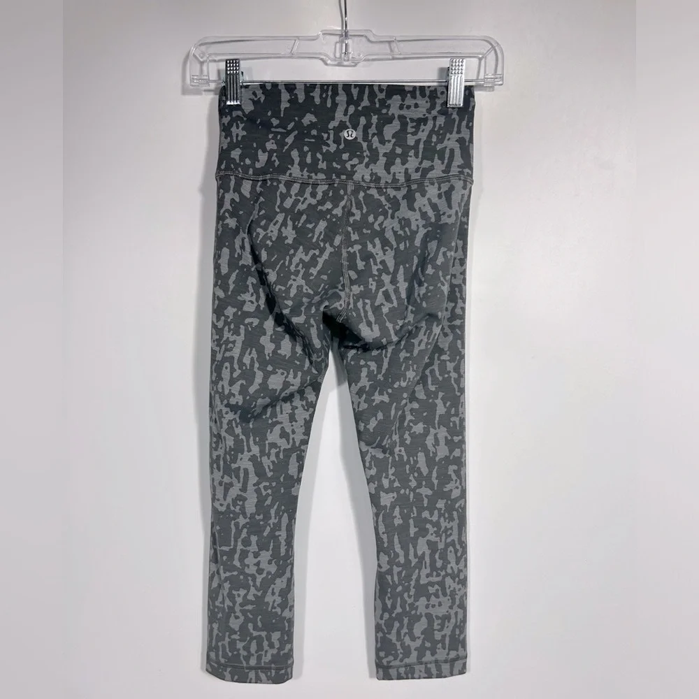 Lululemon Wunder Train High-Rise Crop 21